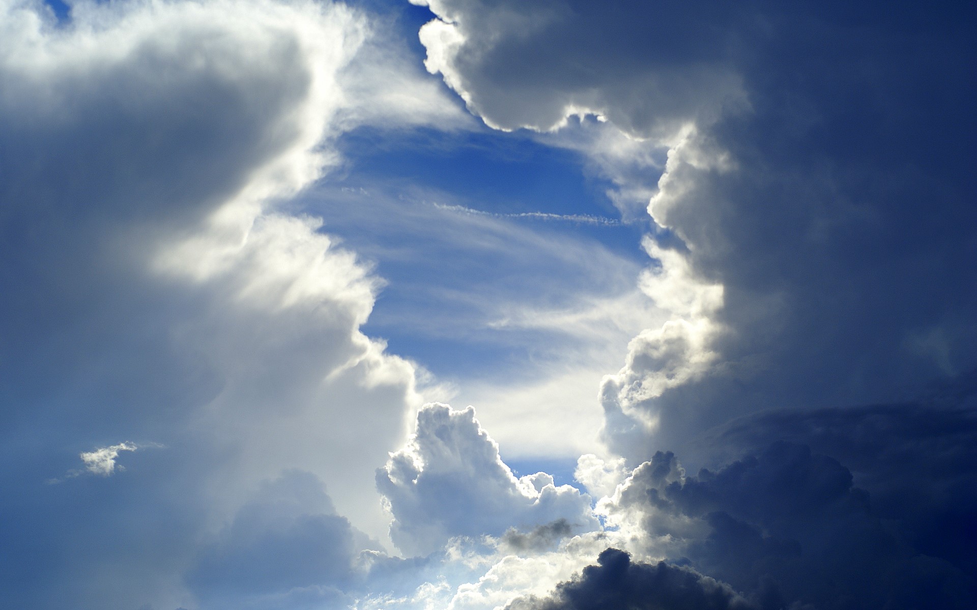[عکس: cloudy-sky-with-sun-dispersing-cloudsdsc03863-2.jpg]